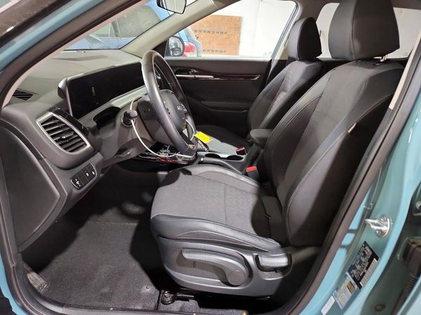 2025 KIA SELTOS S, X-Line