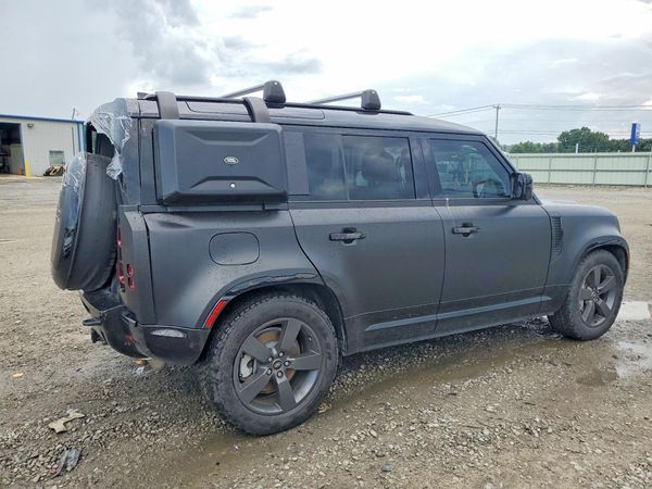2025 LAND ROVER DEFENDER 110 X-Dynamic SE