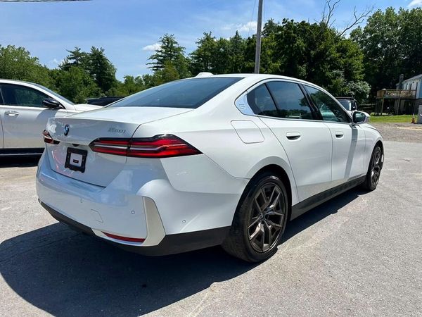 2026 BMW 530
