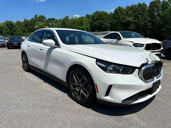 2026 BMW 530