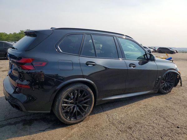 2024 BMW X5 M60i