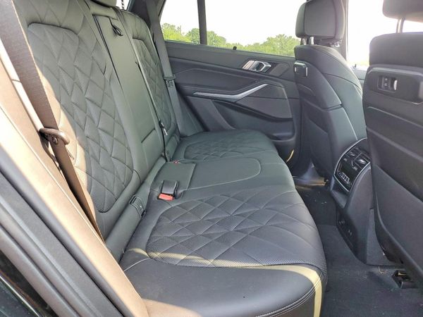 2024 BMW X5 M60i
