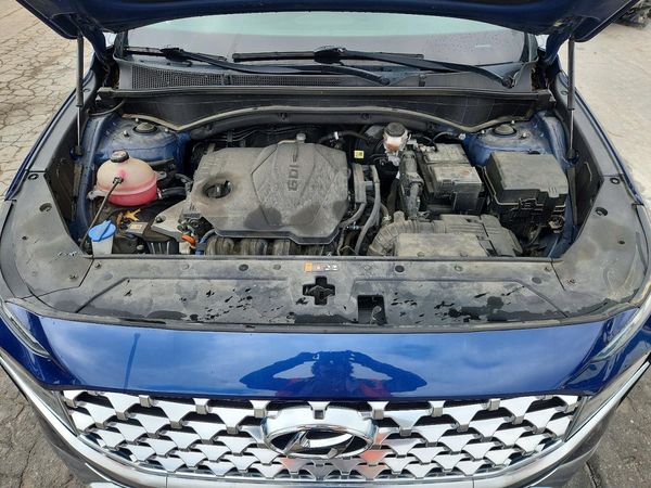 2022 HYUNDAI SANTA FE SEL w/ Premium Pkg