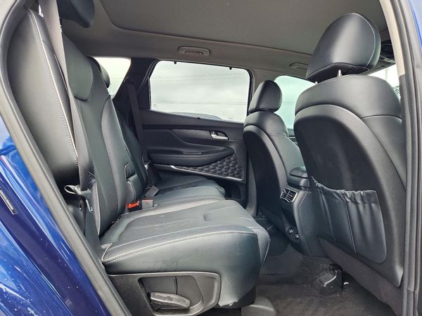2022 HYUNDAI SANTA FE SEL w/ Premium Pkg