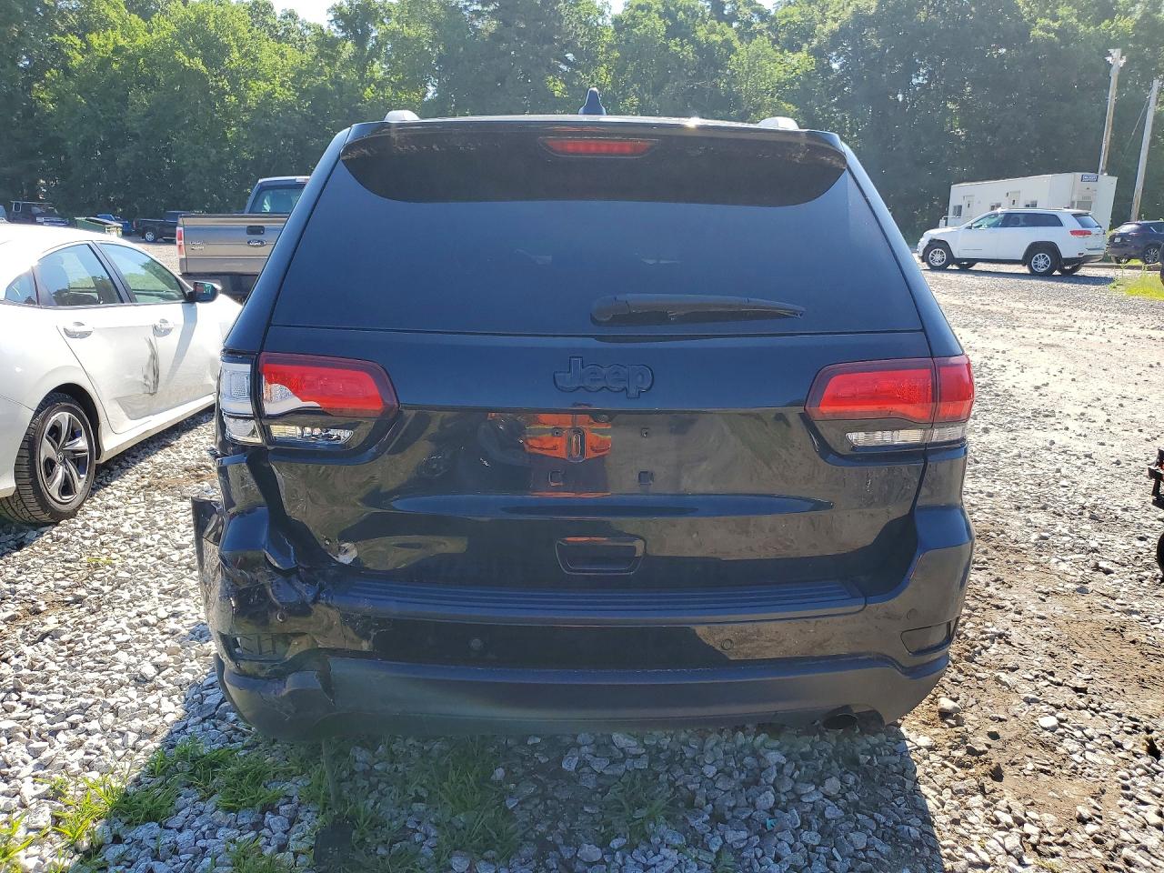 2019 JEEP GRAND CHEROKEE LAREDO 4X2