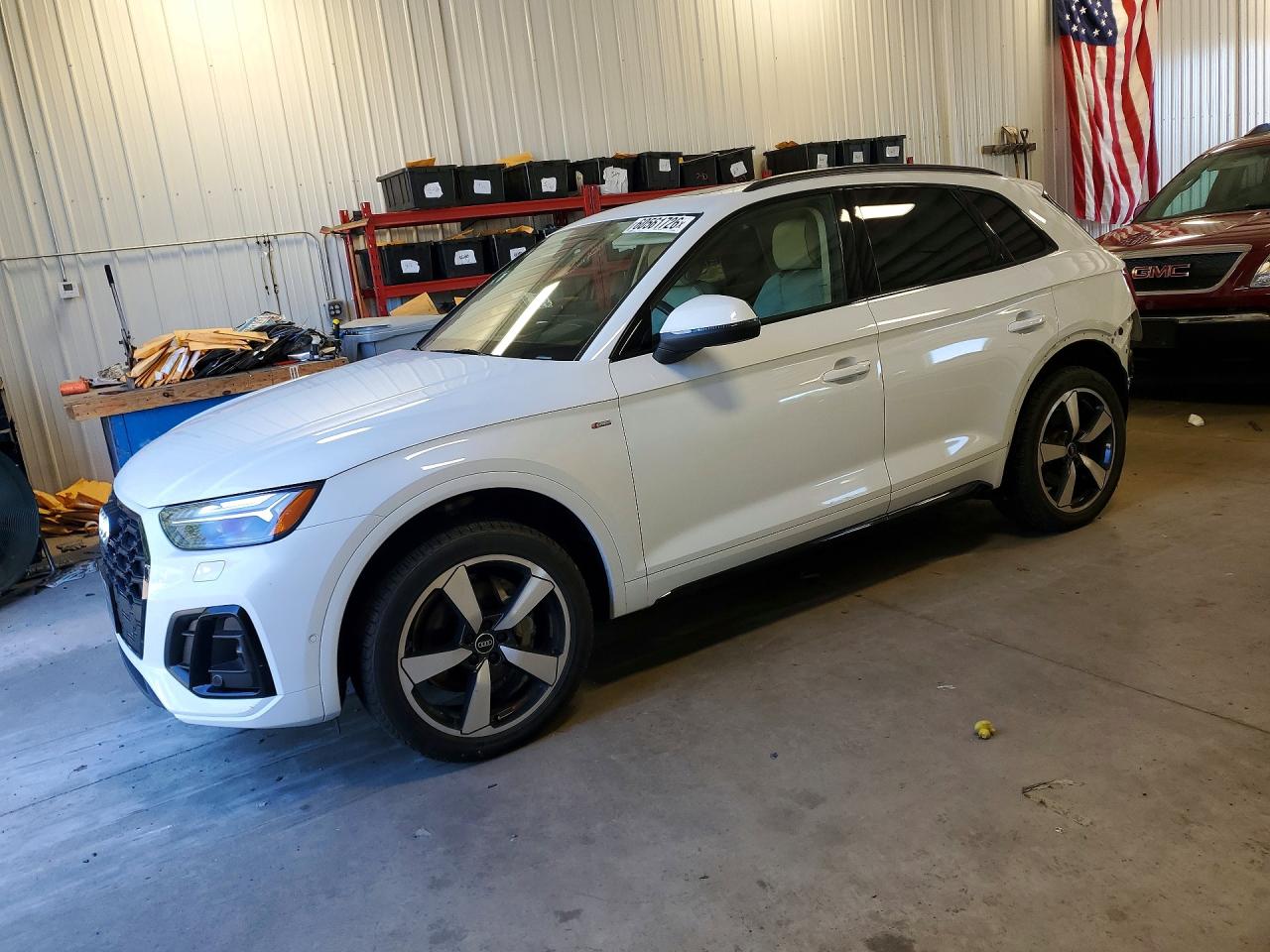 2022 AUDI Q5
