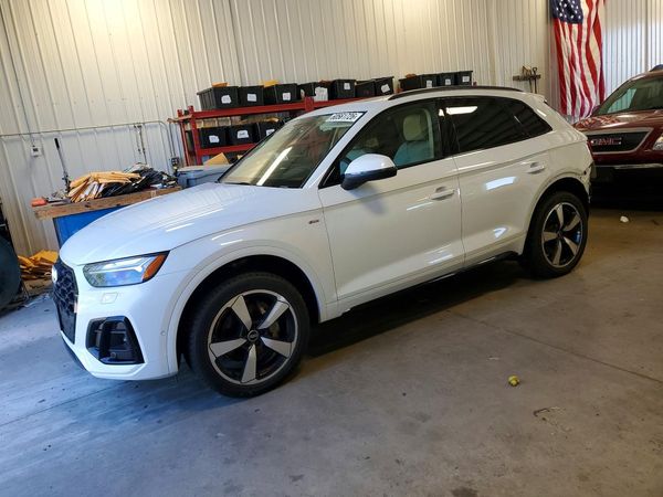 2022 AUDI Q5