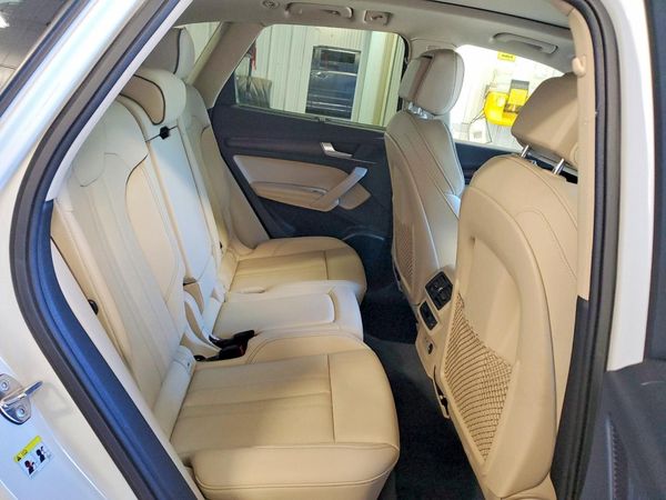 2022 AUDI Q5
