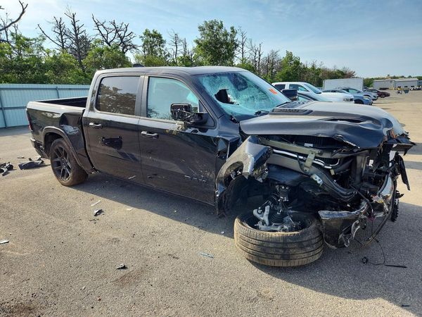 2026 RAM 1500 Laramie — Passenger 3/4