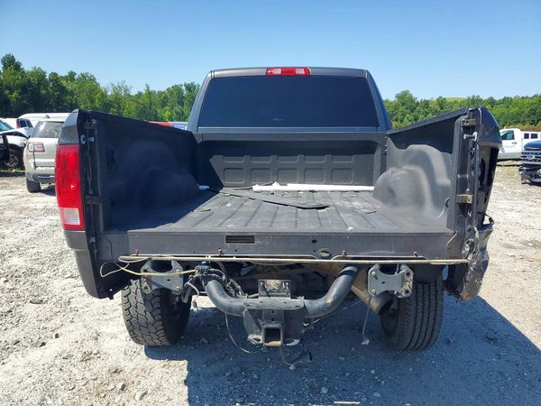 2018 RAM 2500 ST