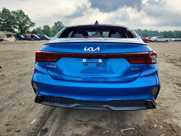 2022 KIA FORTE GT Line