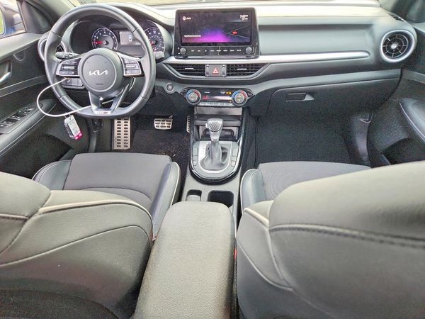 2022 KIA FORTE GT Line