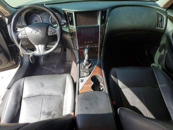 2016 INFINITI Q50