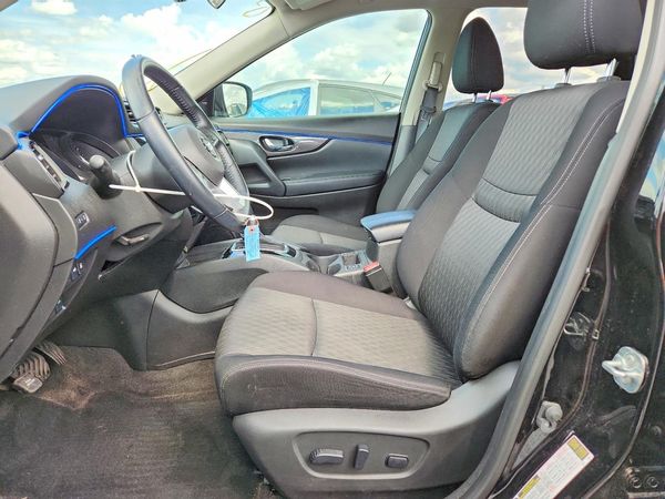 2020 NISSAN ROGUE — DENT