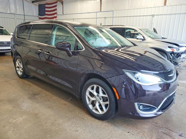 2019 CHRYSLER PACIFICA