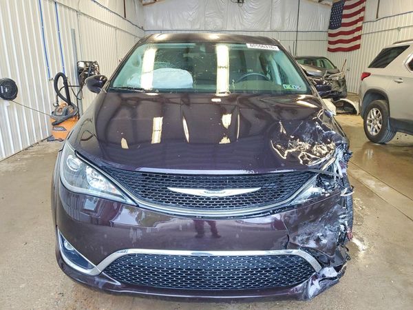 2019 CHRYSLER PACIFICA