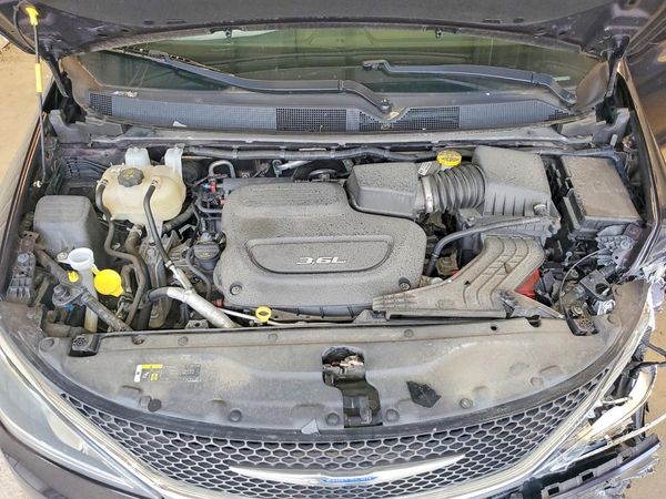 2019 CHRYSLER PACIFICA