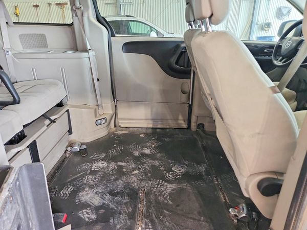 2015 DODGE GRAND CARAVAN SE
