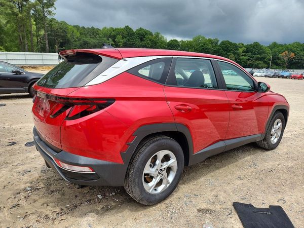 2023 HYUNDAI TUCSON SE