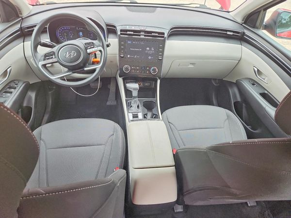 2023 HYUNDAI TUCSON SE