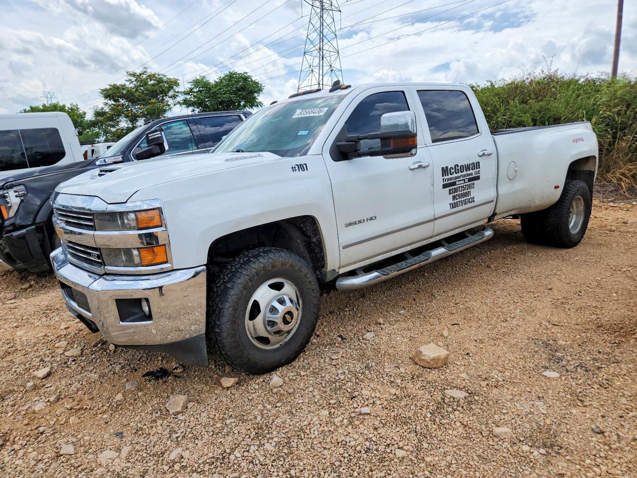 2019 CHEVROLET SILVERADO LTZ — Front 3/4