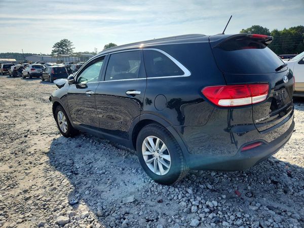 2017 KIA SORENTO L, LX