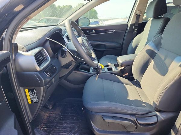 2017 KIA SORENTO L, LX