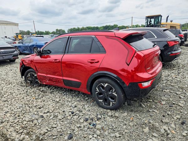 2025 KIA NIRO