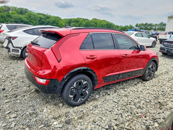 2025 KIA NIRO