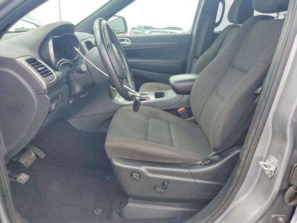 2019 JEEP GRAND CHEROKEE LAREDO 4X2