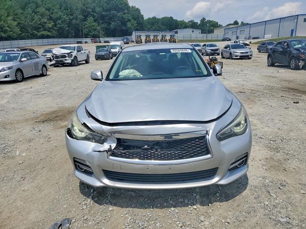 2017 INFINITI Q50