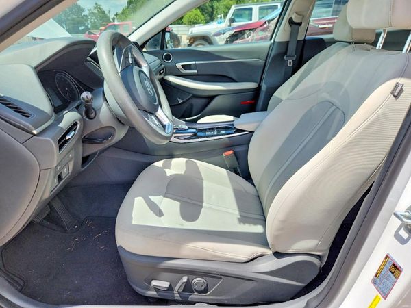 2022 HYUNDAI SONATA SEL — DENT