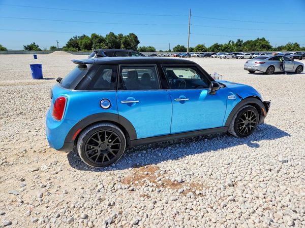 2017 MINI COOPER