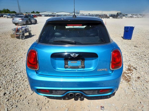 2017 MINI COOPER