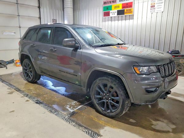2020 JEEP GRAND CHEROKEE LAREDO 4X4