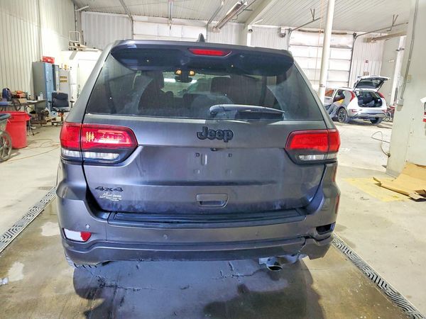 2020 JEEP GRAND CHEROKEE LAREDO 4X4