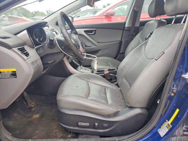 2013 HYUNDAI ELANTRA