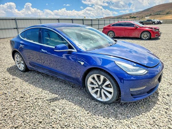 2018 TESLA MODEL 3