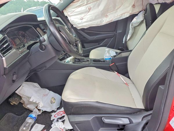 2019 VOLKSWAGEN JETTA S, SE, R-Line — DENT