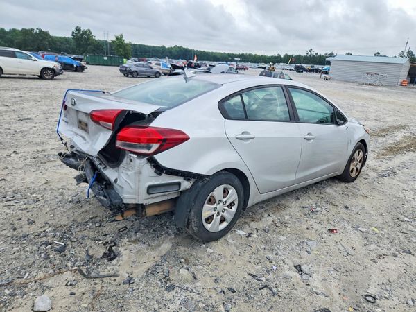 2017 KIA FORTE LX Base