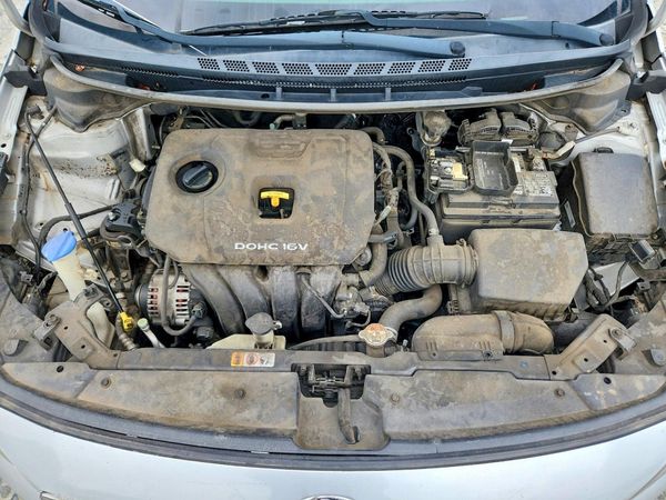 2017 KIA FORTE LX Base