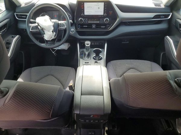 2022 TOYOTA HIGHLANDER