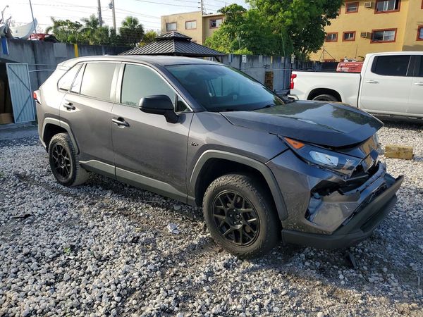 2022 TOYOTA RAV4 LE