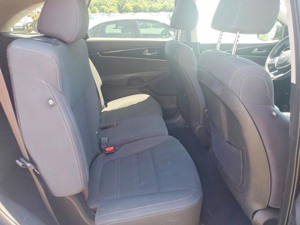 2019 KIA SORENTO L, LX, S