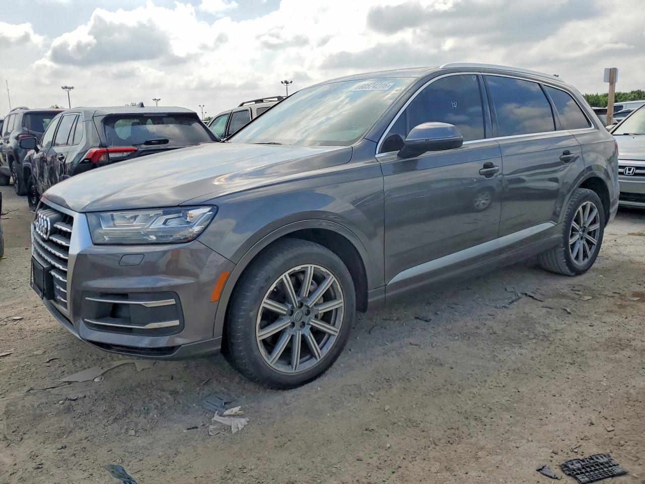 2018 AUDI Q7 quattro Premium Plus