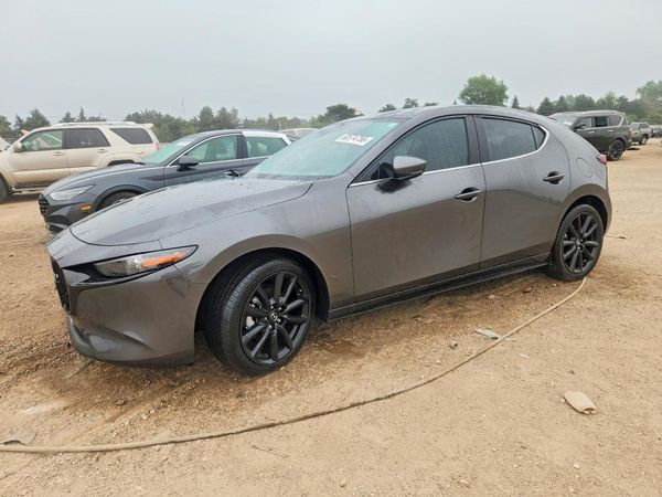 2022 MAZDA 3 Premium Package