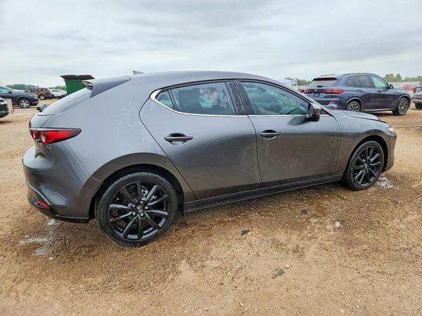 2022 MAZDA 3 Premium Package