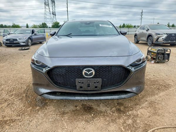 2022 MAZDA 3 Premium Package