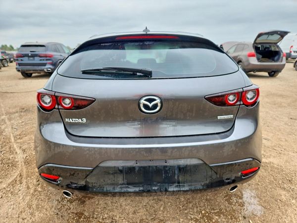 2022 MAZDA 3 Premium Package