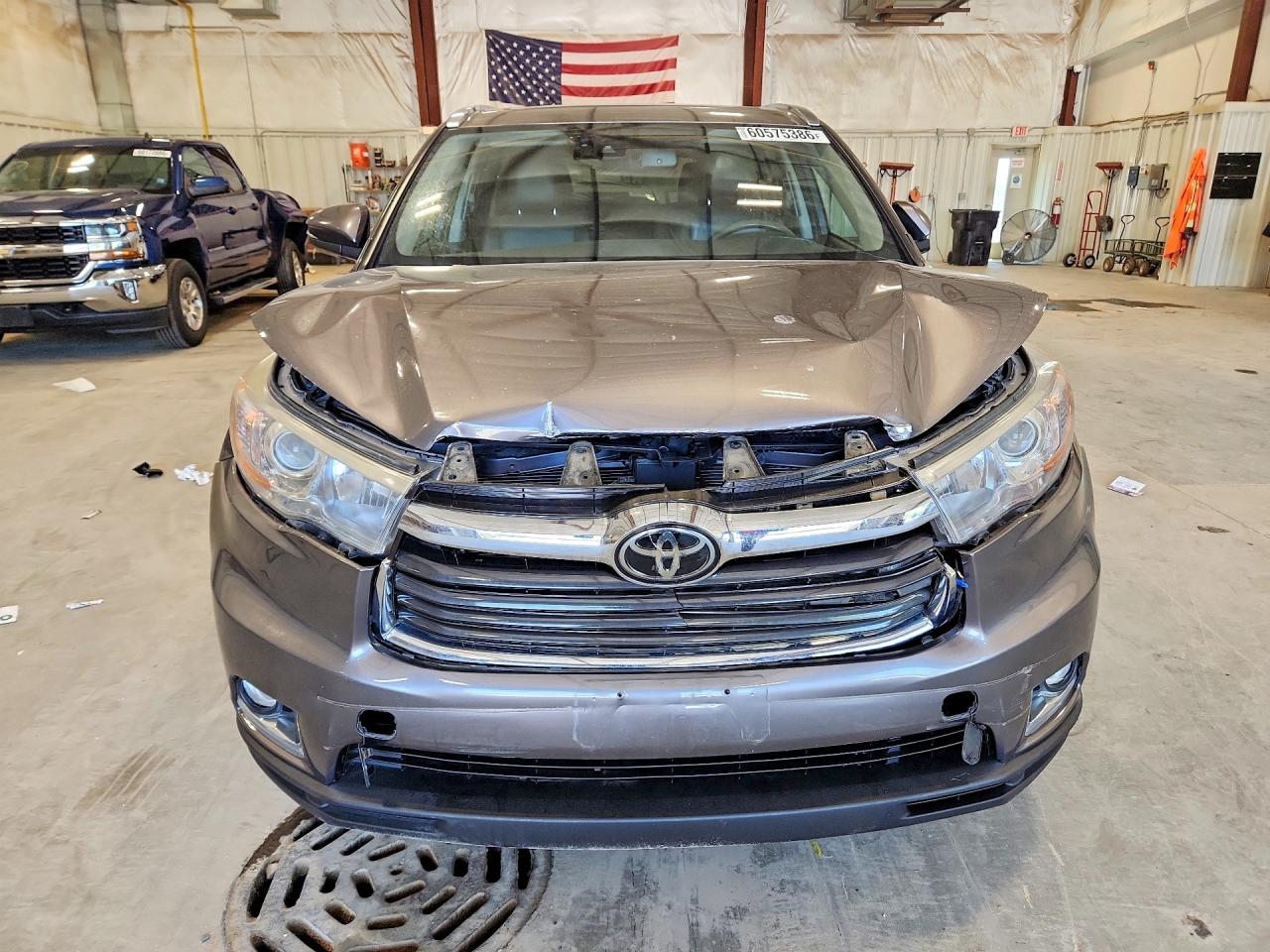 2016 TOYOTA HIGHLANDER Base/Hybrid